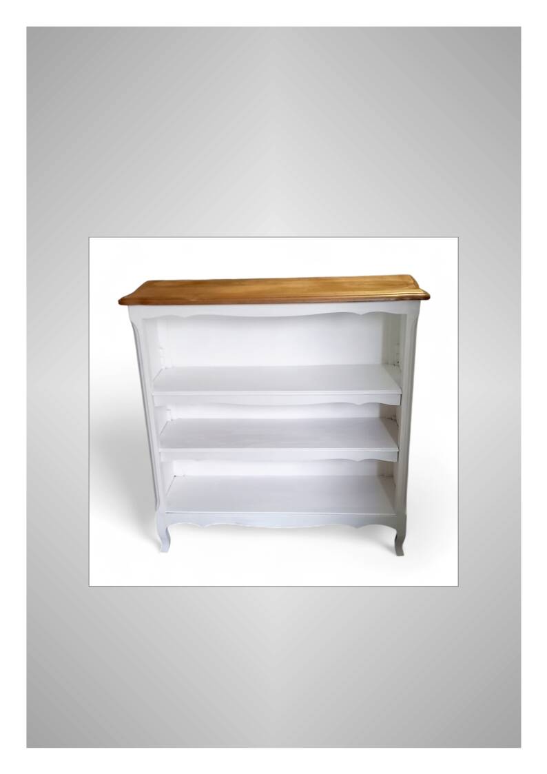 White and wood bookshelf