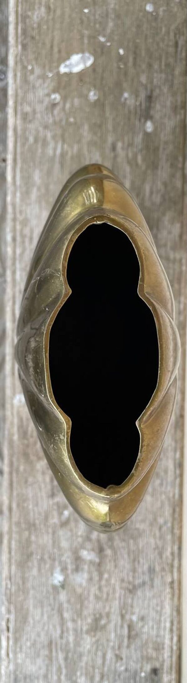 Vase ''coquille'' en métal par macr, fabriqué en italie, années 1960