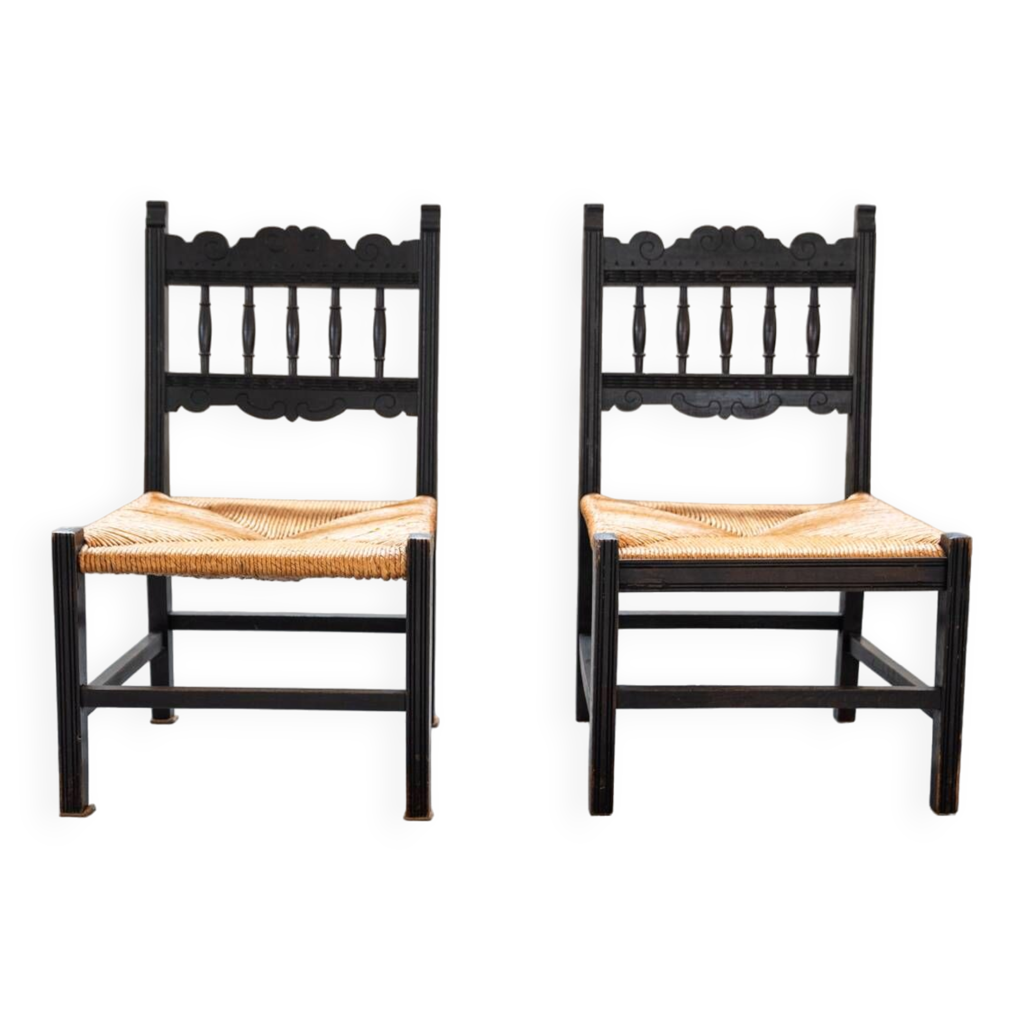 2 low bedroom chairs in hand-woven rice straw, 1950s/1960s
