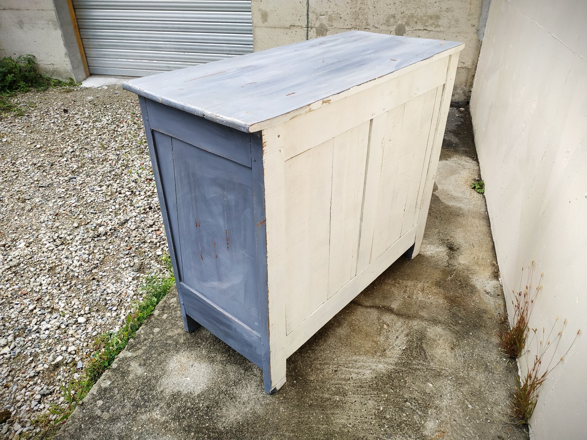 Buffet parisien en sapin