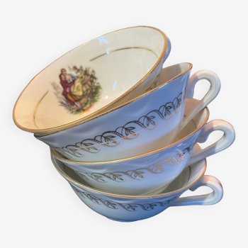 4 tasses en porcelaine fine