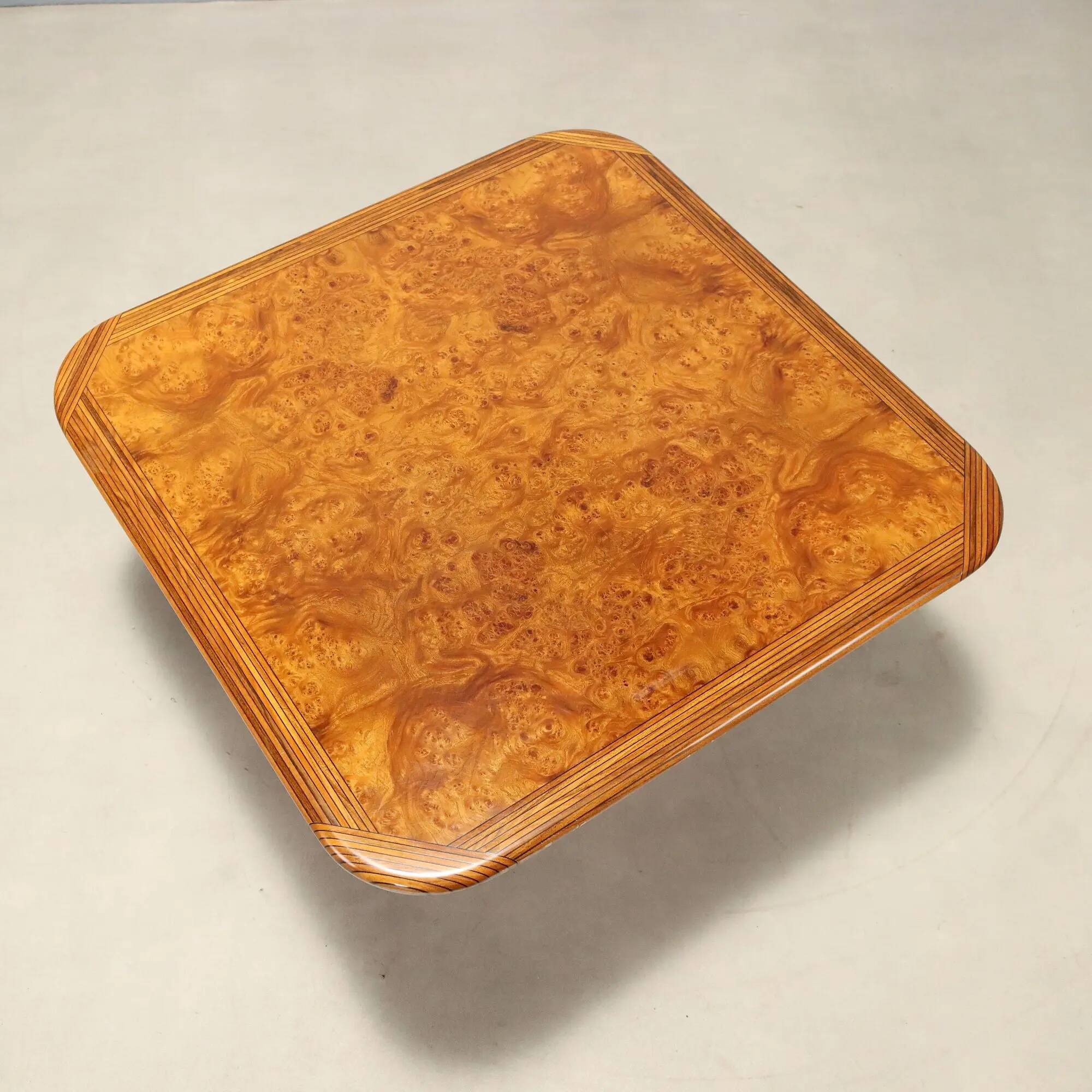 Vintage coffee table Maxalto Artona, designed by Afra and Tobia Scarpa.