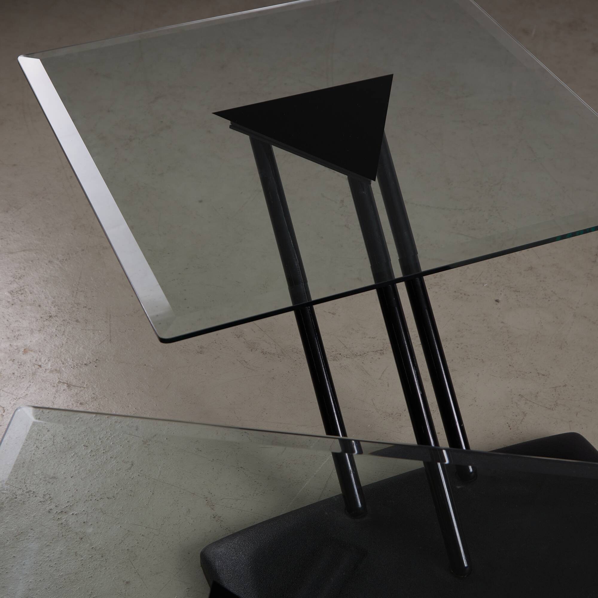 Italian Post-modern Glass Coffee Table for Bellato, 1980s