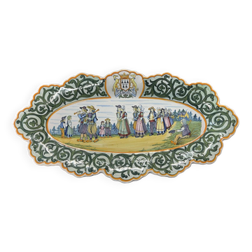 Quimper earthenware dish from the early 20th century