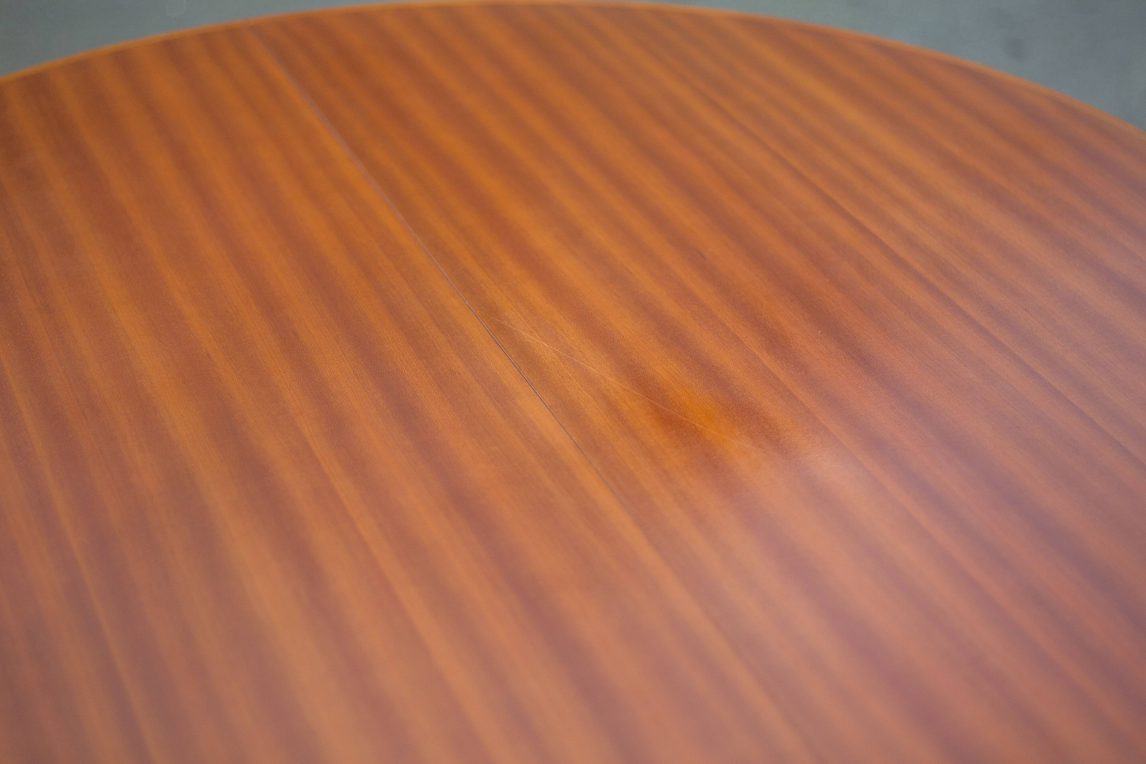 Round wooden table with 3 extensions, table with central star foot, dining table, living room table