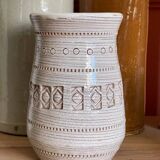 Cracked ceramic vase after Jean Besnard