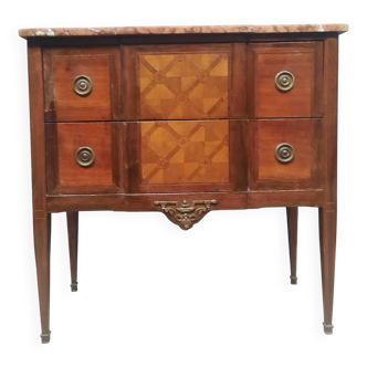 Commode style Louis XVI  du dix-neuvieme sciecle