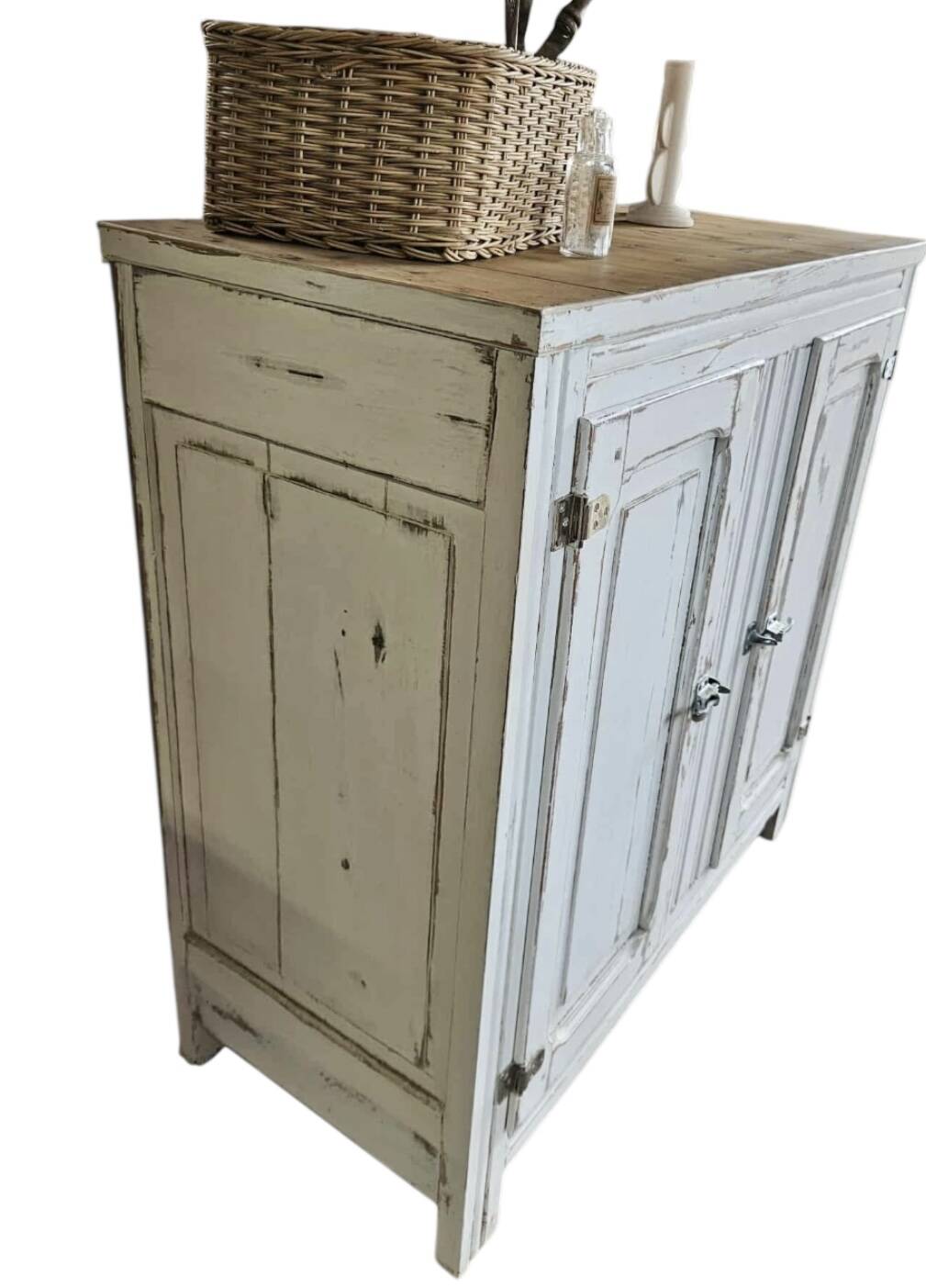 Tradesman's furniture / Parisian sideboard