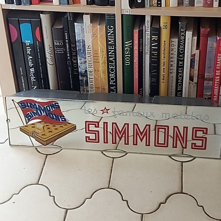 Simmons mattress light advertising sign
