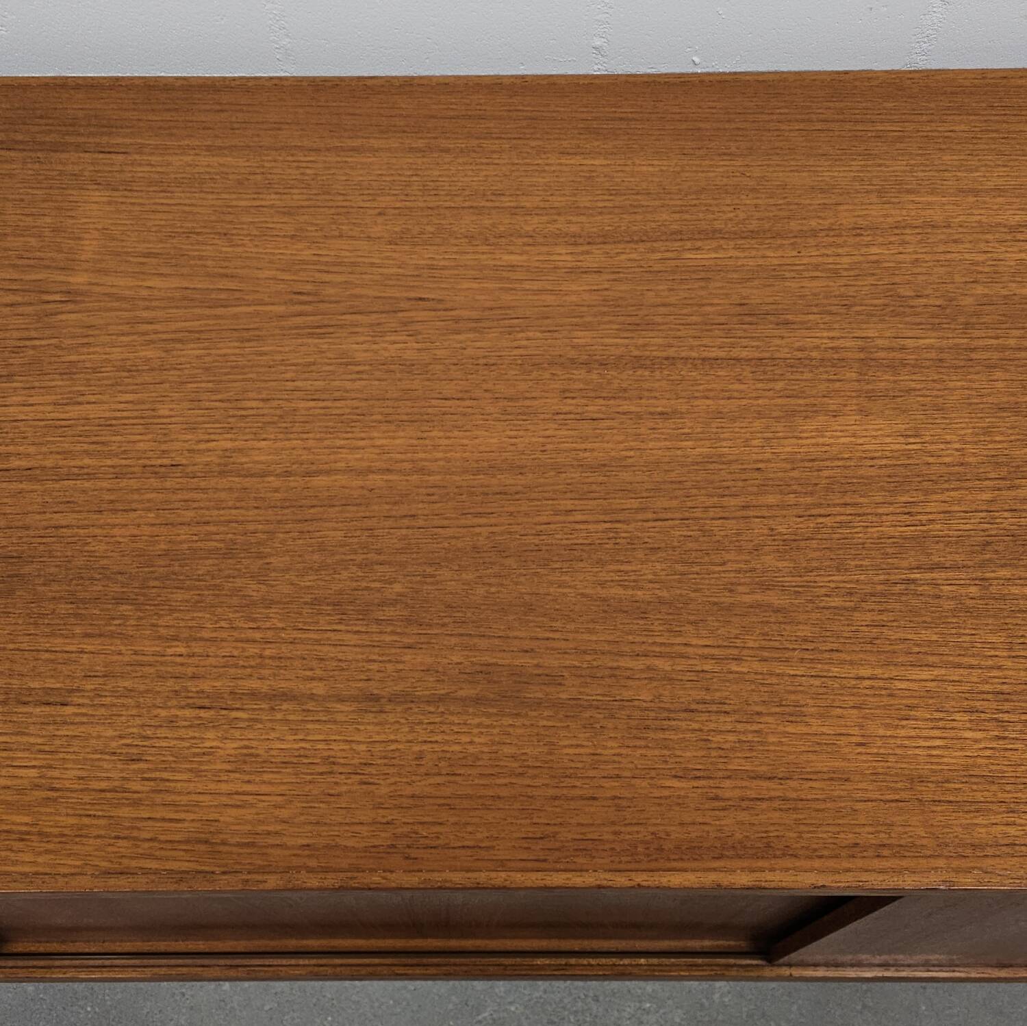 Buffet bas ou buffet vintage du Danemark