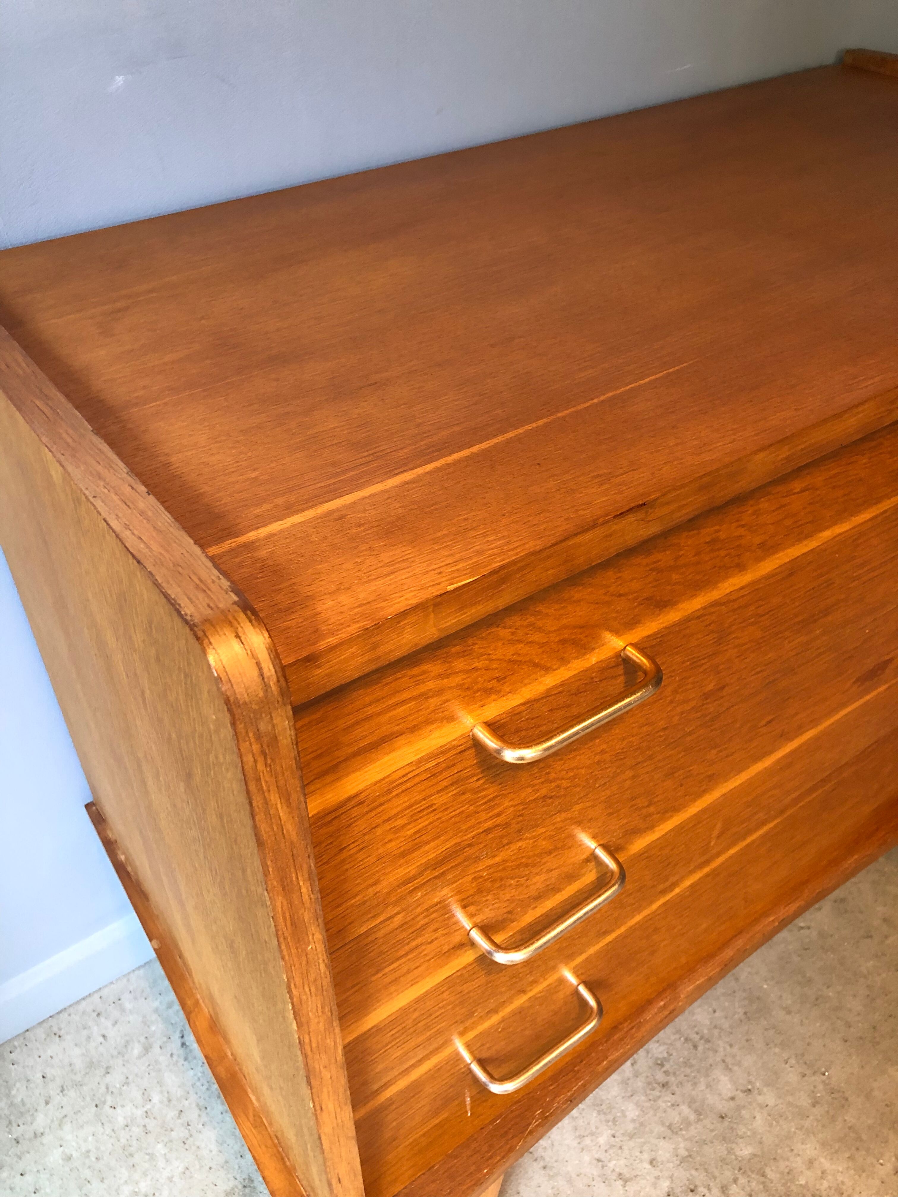 Sixties chest of drawers