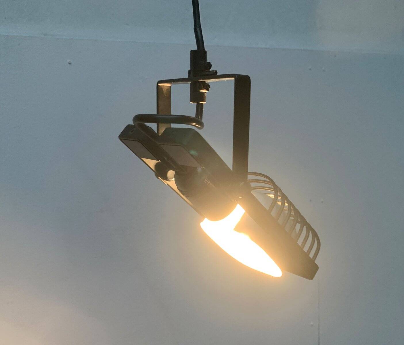 Suspension Cable Italian Synthesis of the Mid-Century by Ernesto Gismondi for Artemide