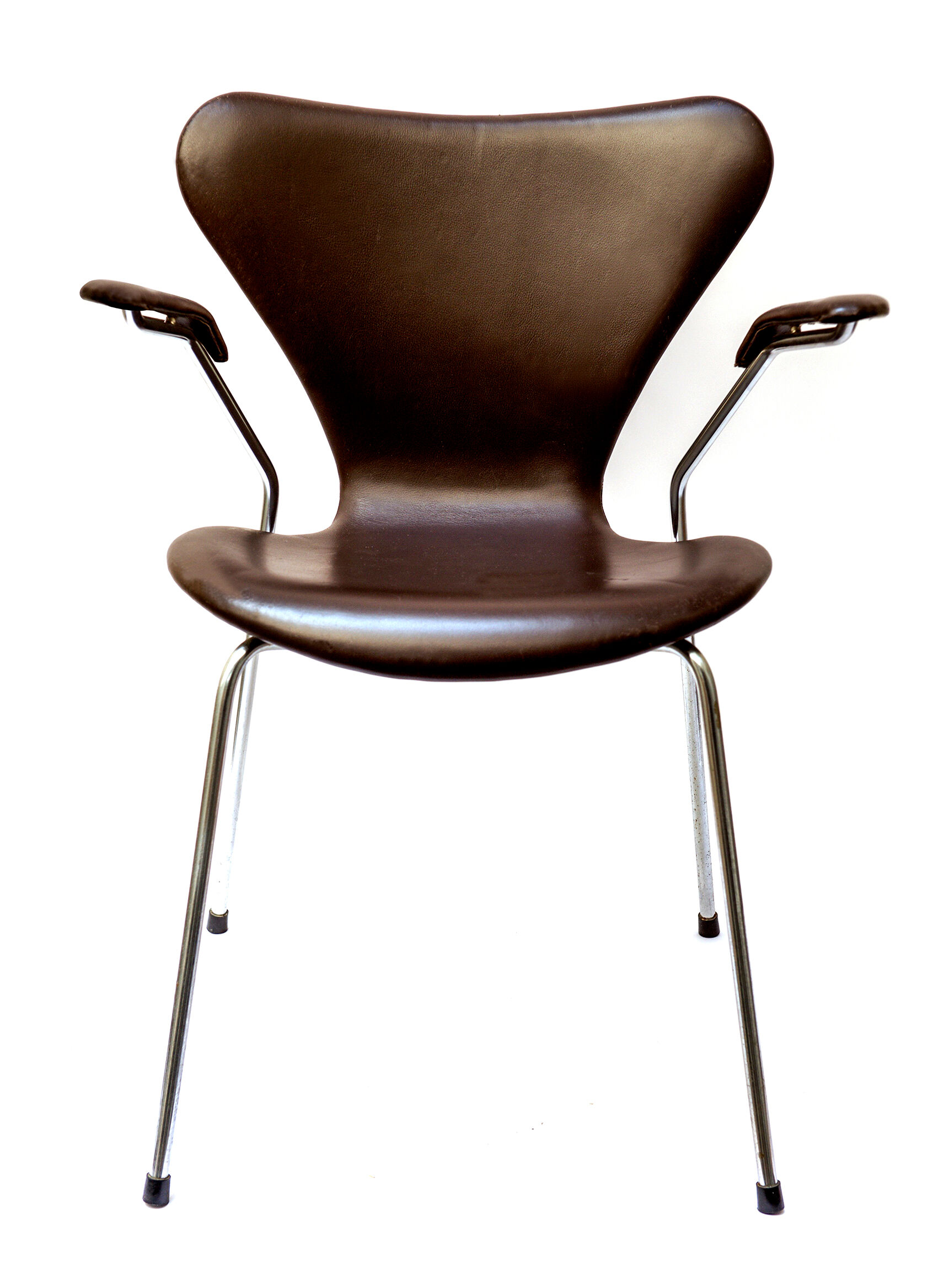 Paire de chaises modèle 3207 par Arne Jacobsen pour Fritz Hansen