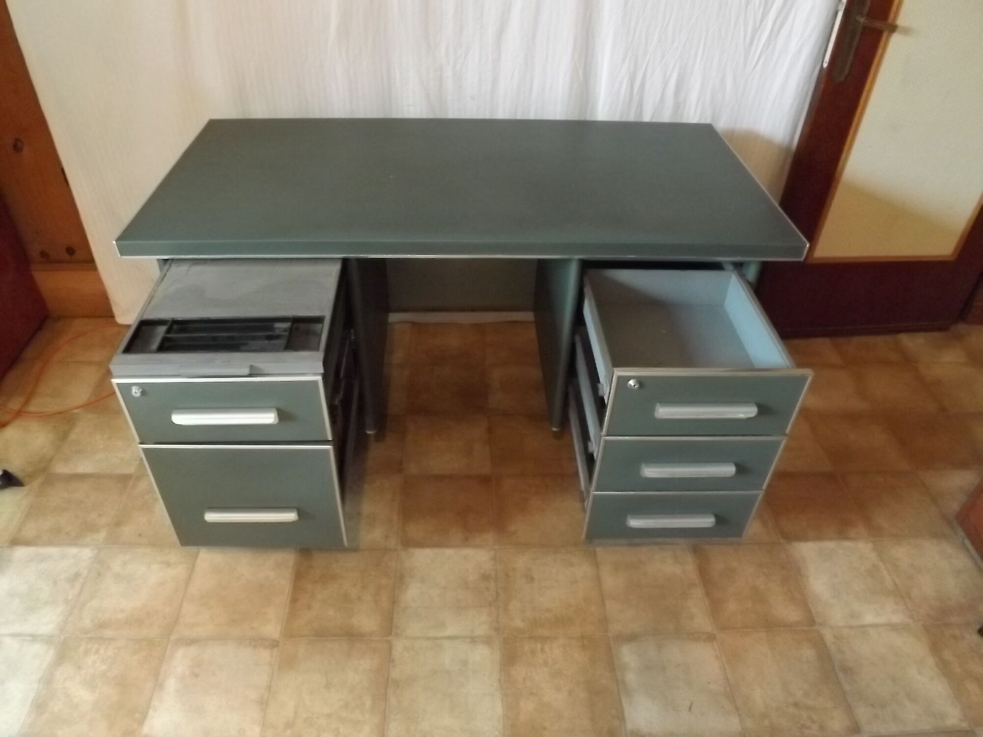 Desk strafor industrial metal covered skai green vintage 1950