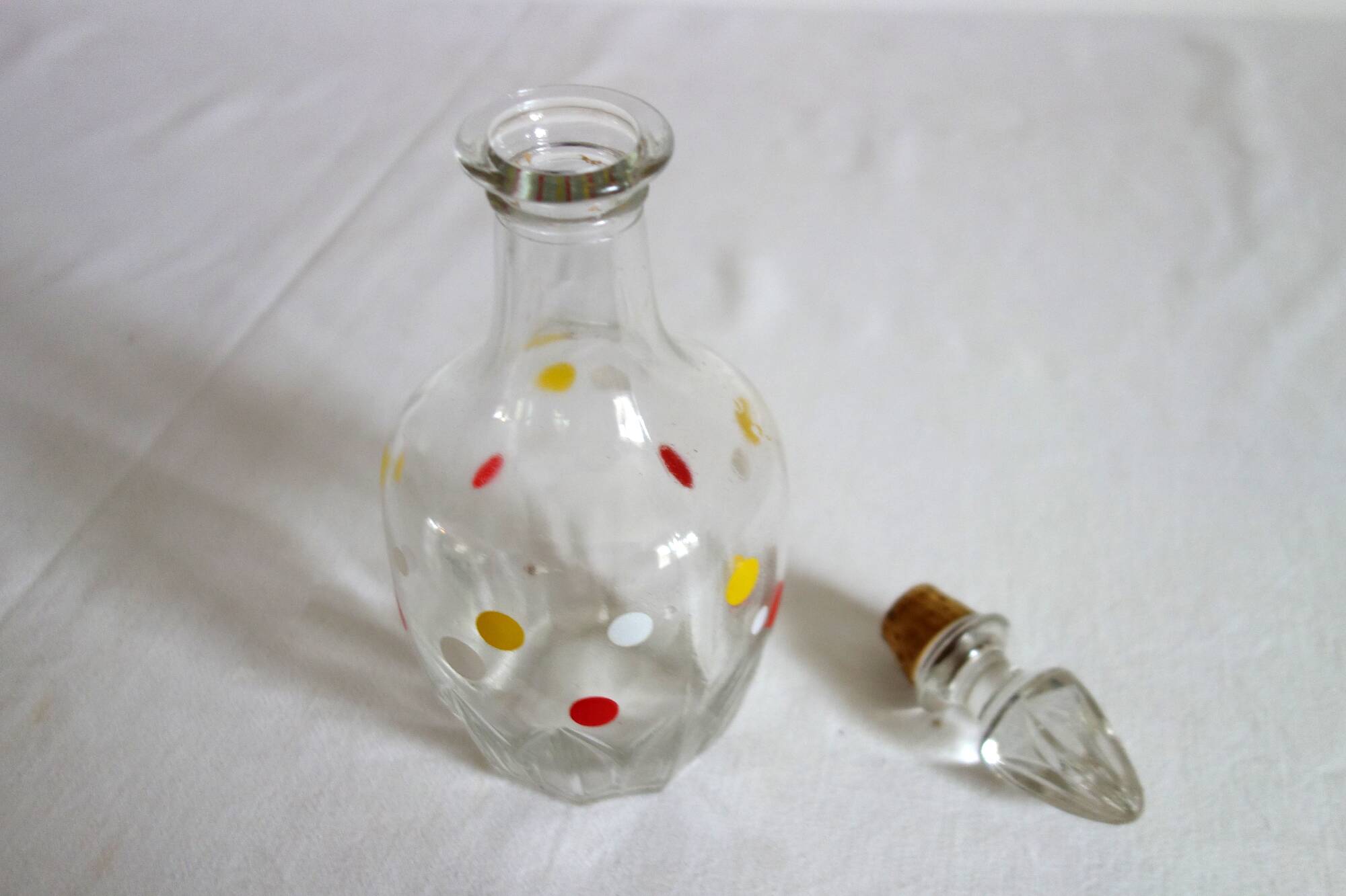 Typical polka dot liquor service from the 50s