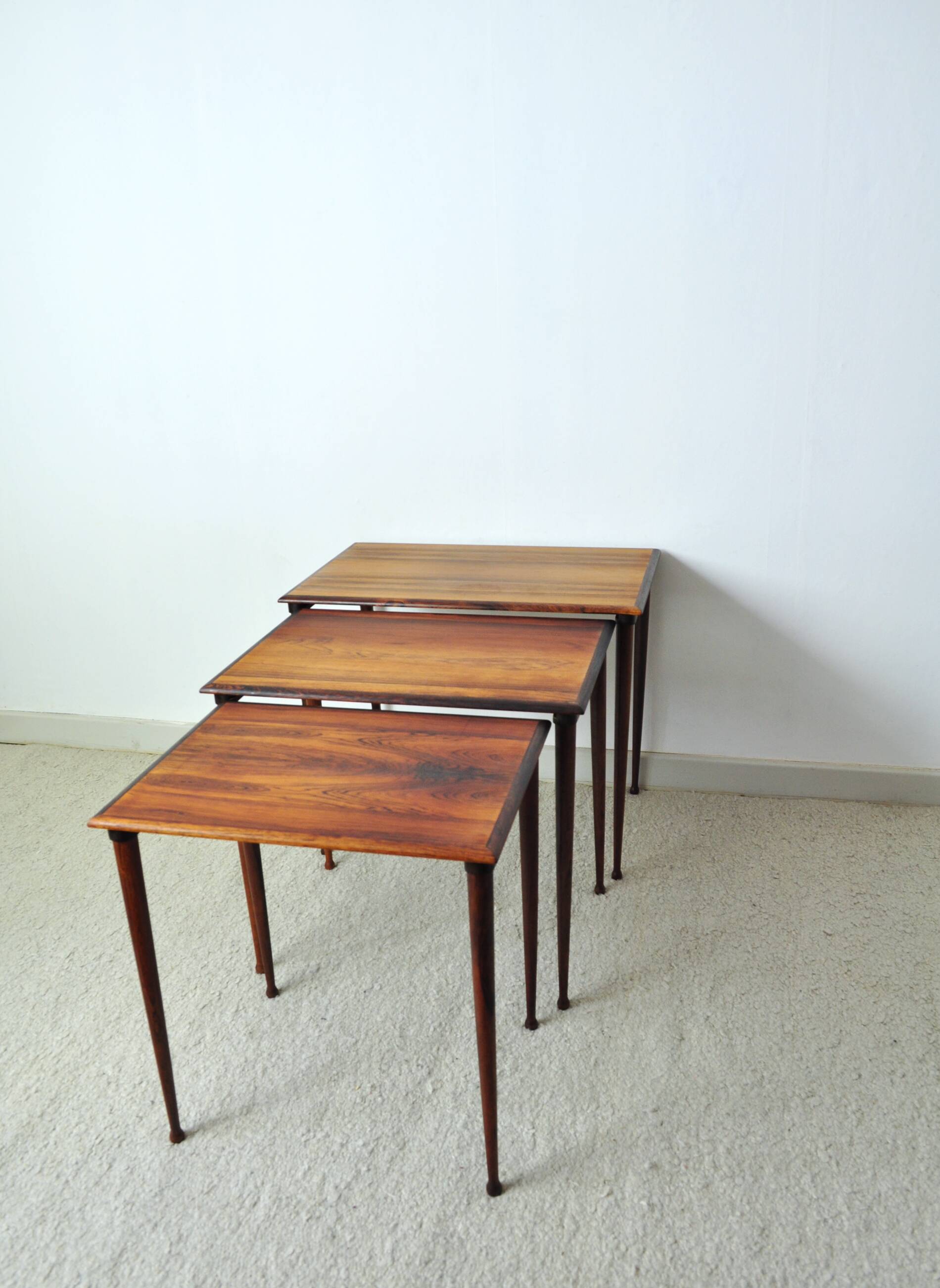 Scandinavian Modern Rosewood Nesting Tables with Drumstick Legs