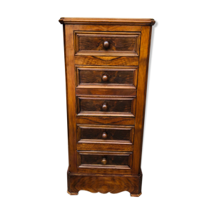 Chevet ancien, une niche