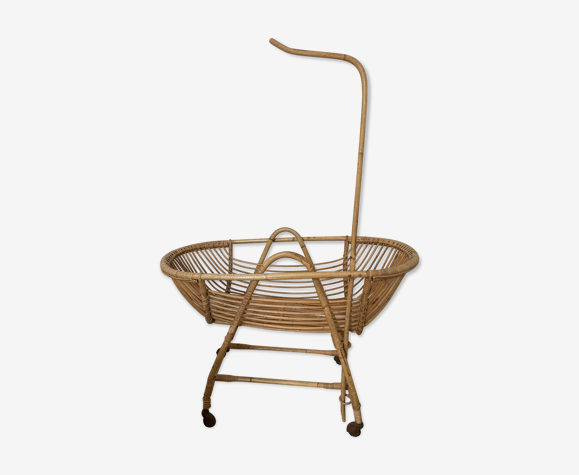Rattan cradle
