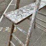 Stepladder painter's shelf