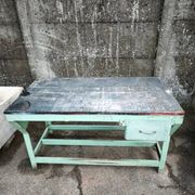 Ancien établi industriel en métal et bois