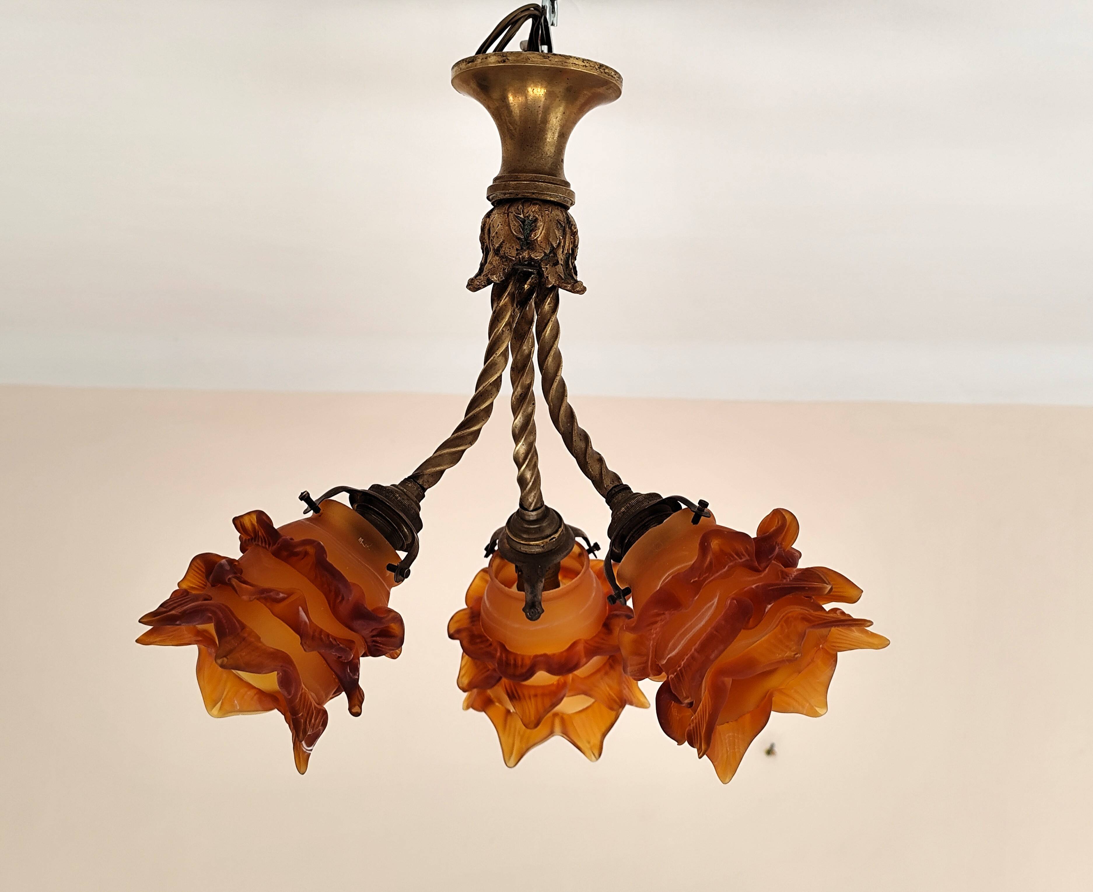 chandelier in Rococo style made of gilded bronze with 3 branches and tulips