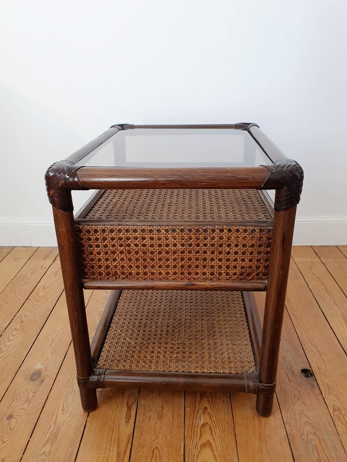 Table de chevet Roche Bobois en rotin