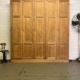 Large oak closet 1920