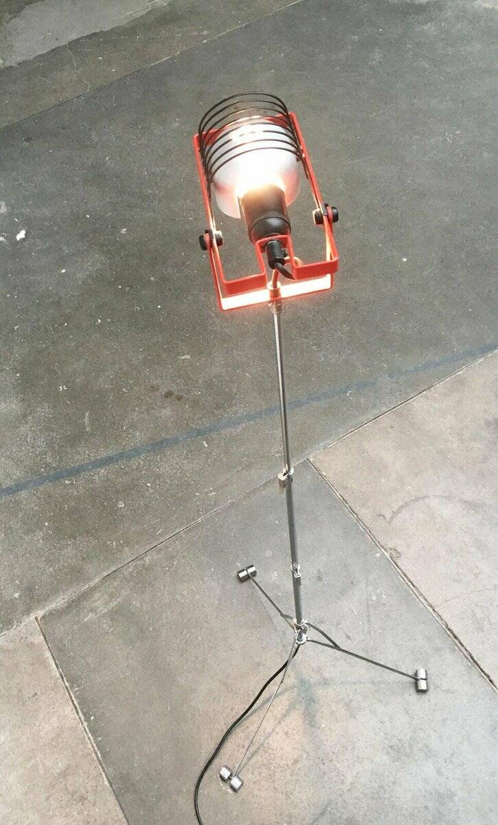 Italian vintage lamp Sintesi Terra foldable on tripod by Ernesto Gismondi for Artemide, 1970s