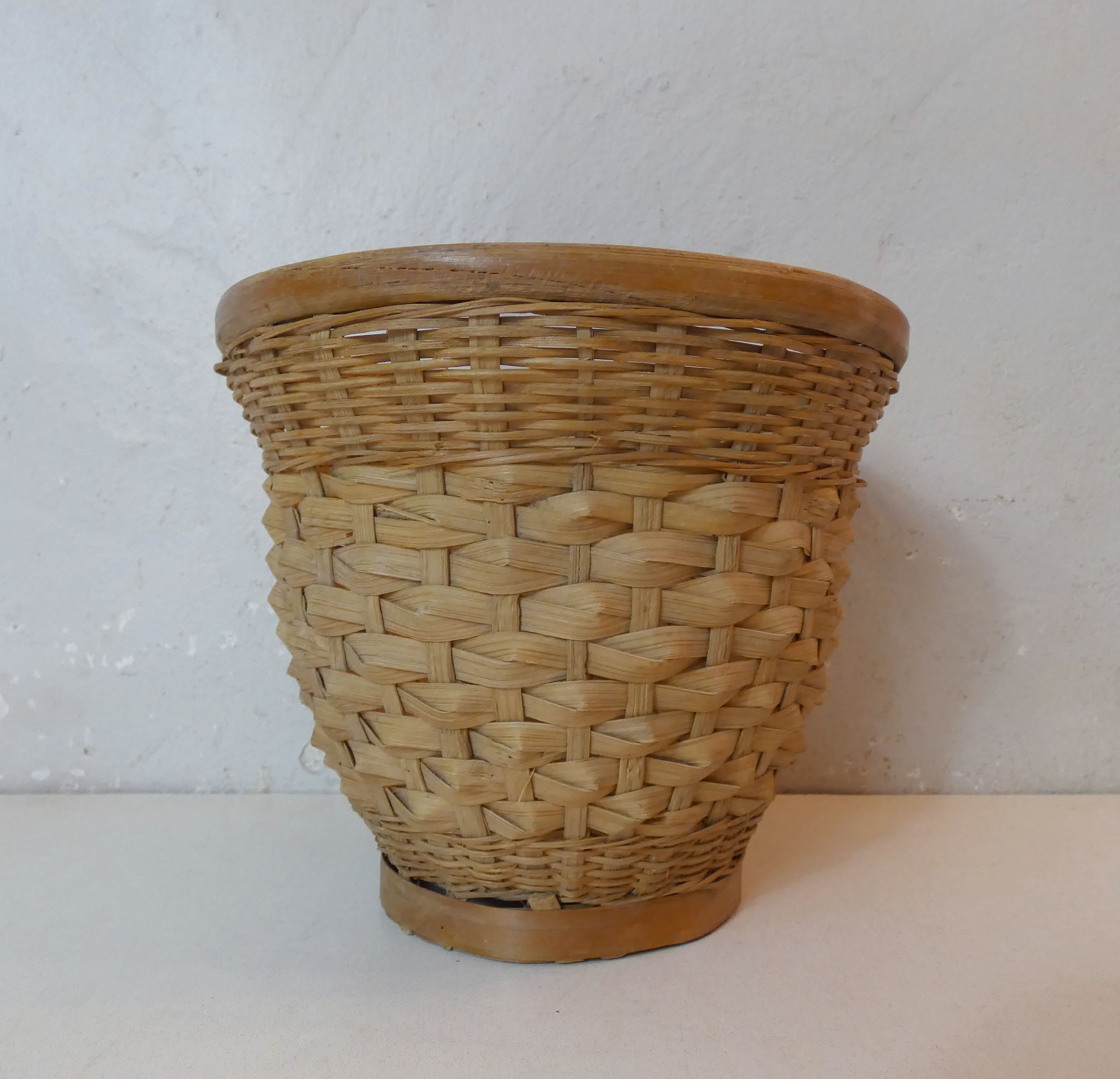Vintage rattan pot cover