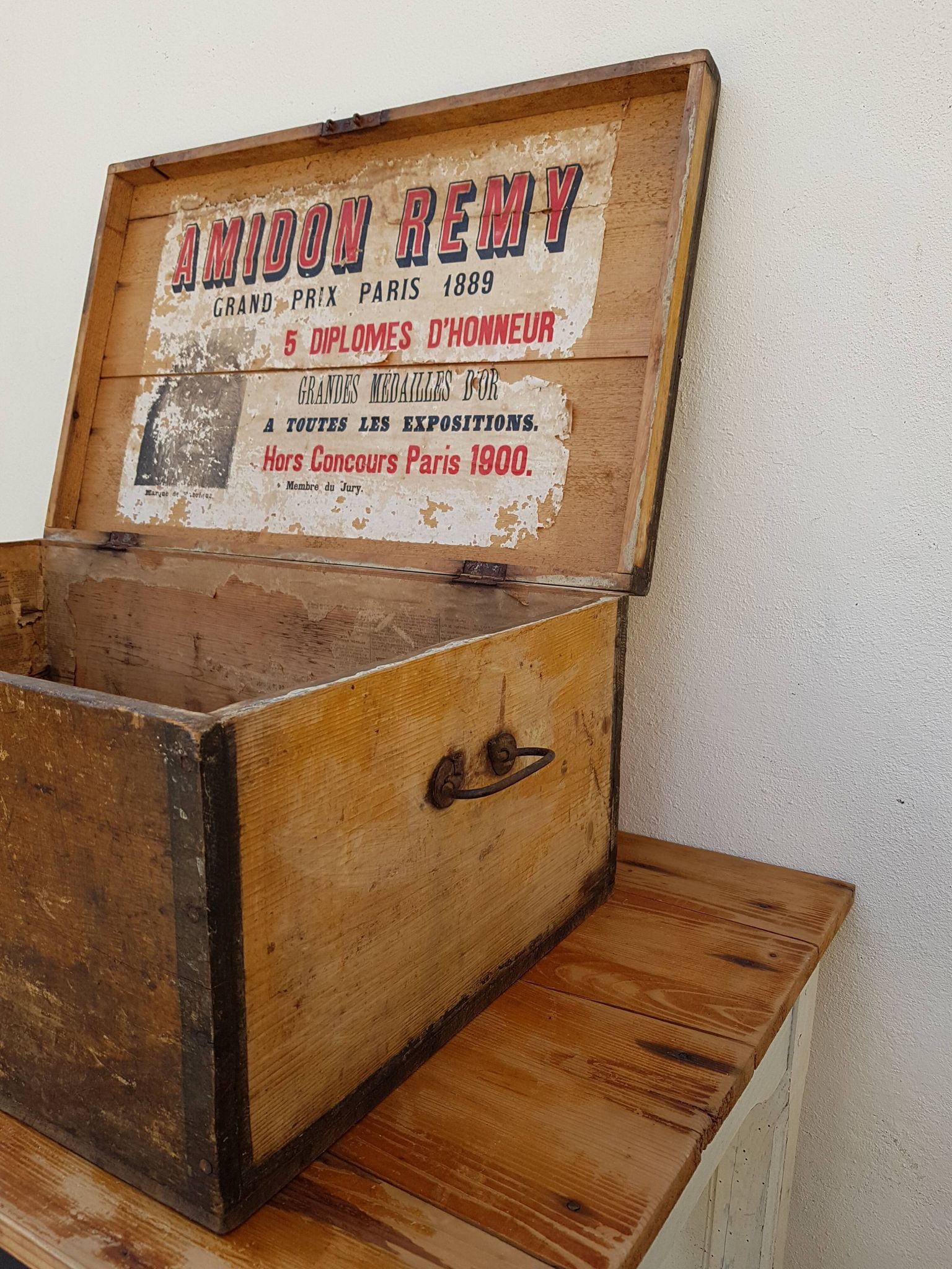 Wooden box