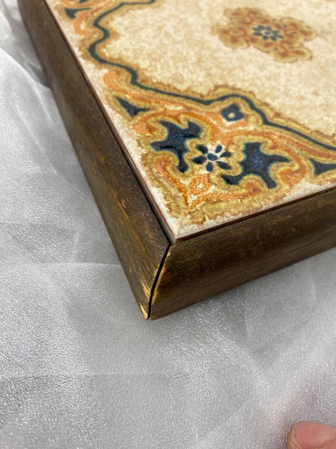 Ceramic and wood trivet