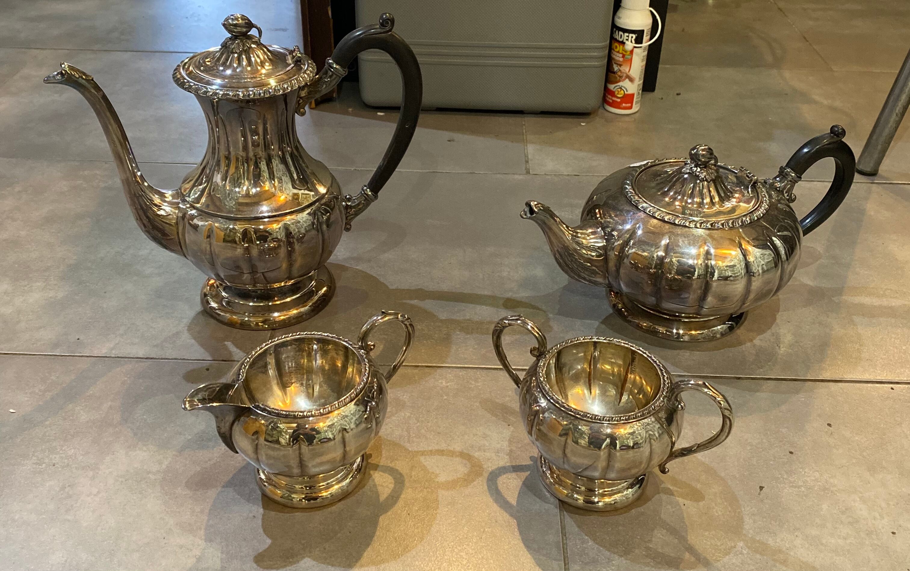Silver metal tea and coffee set