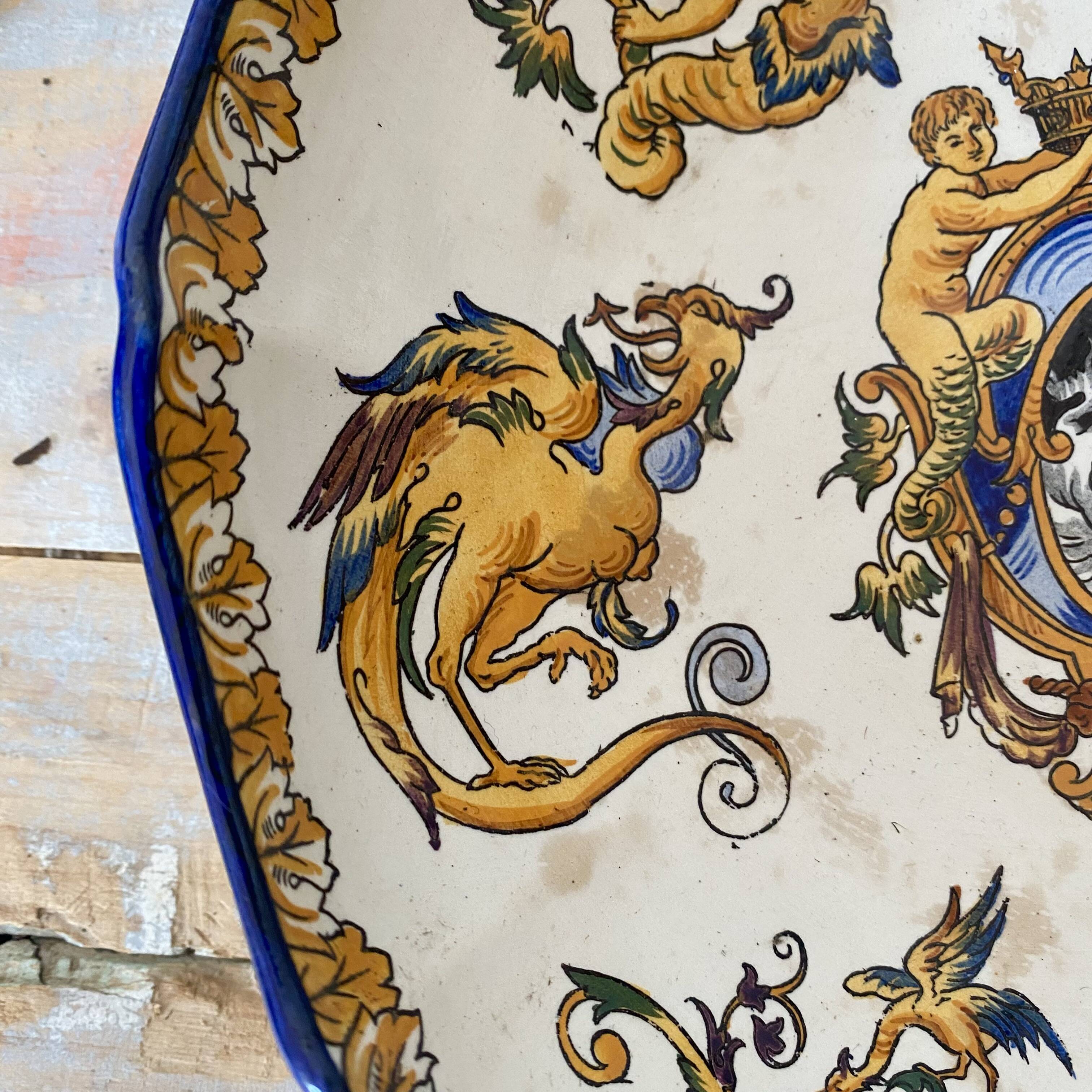 Renaissance decorated earthenware salad bowl from Gien.