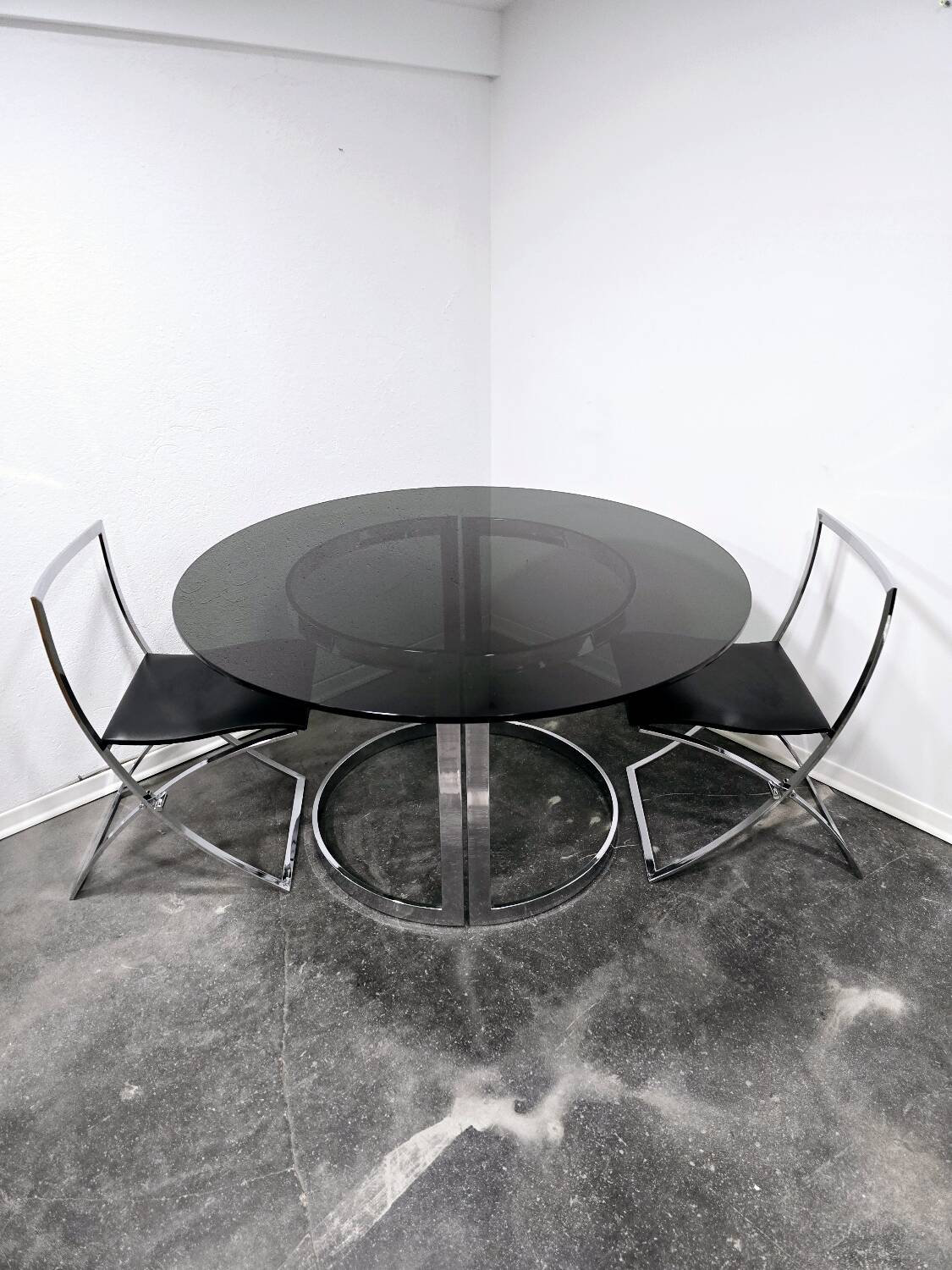 Table de salle à manger Vittorio Introini avec chaises Cuneo 1970