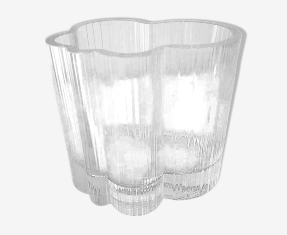Vase nuage en verre blanc transparent strié
