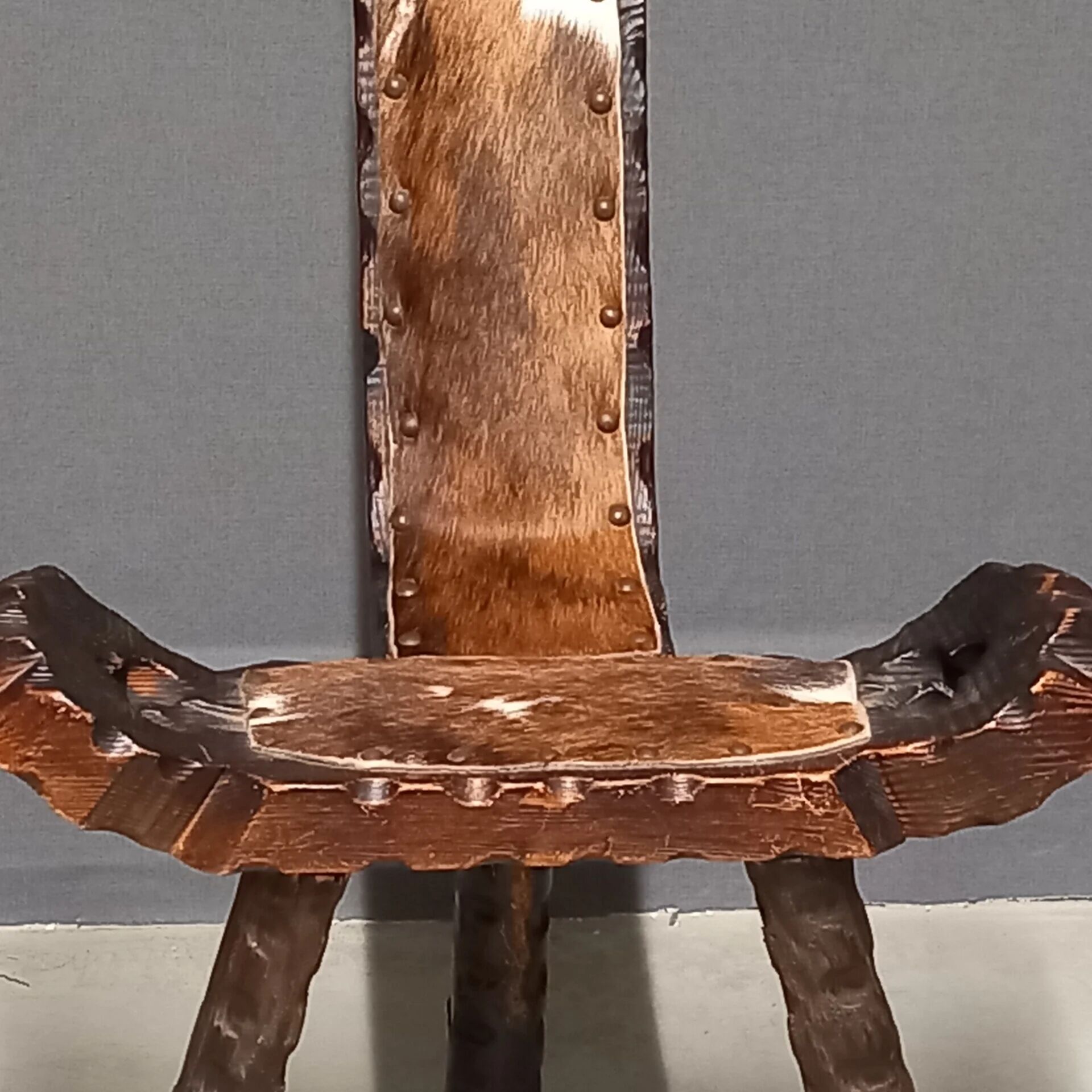 Spanish three-legged chair - Birth stool