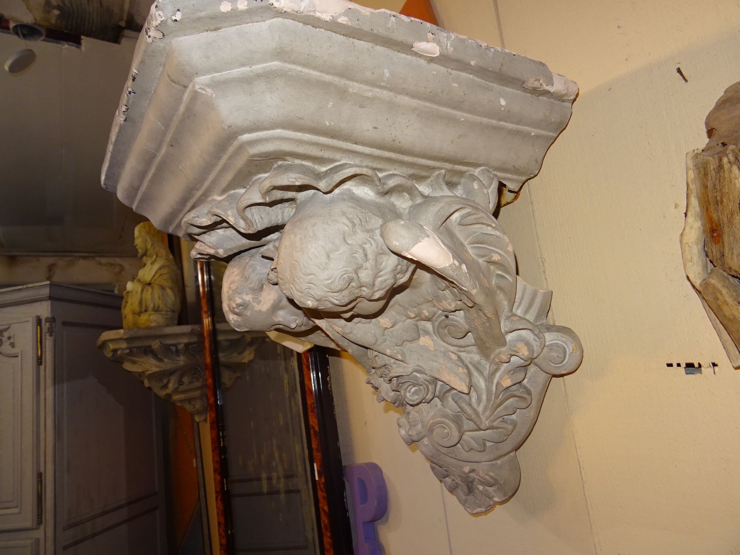 Wall console