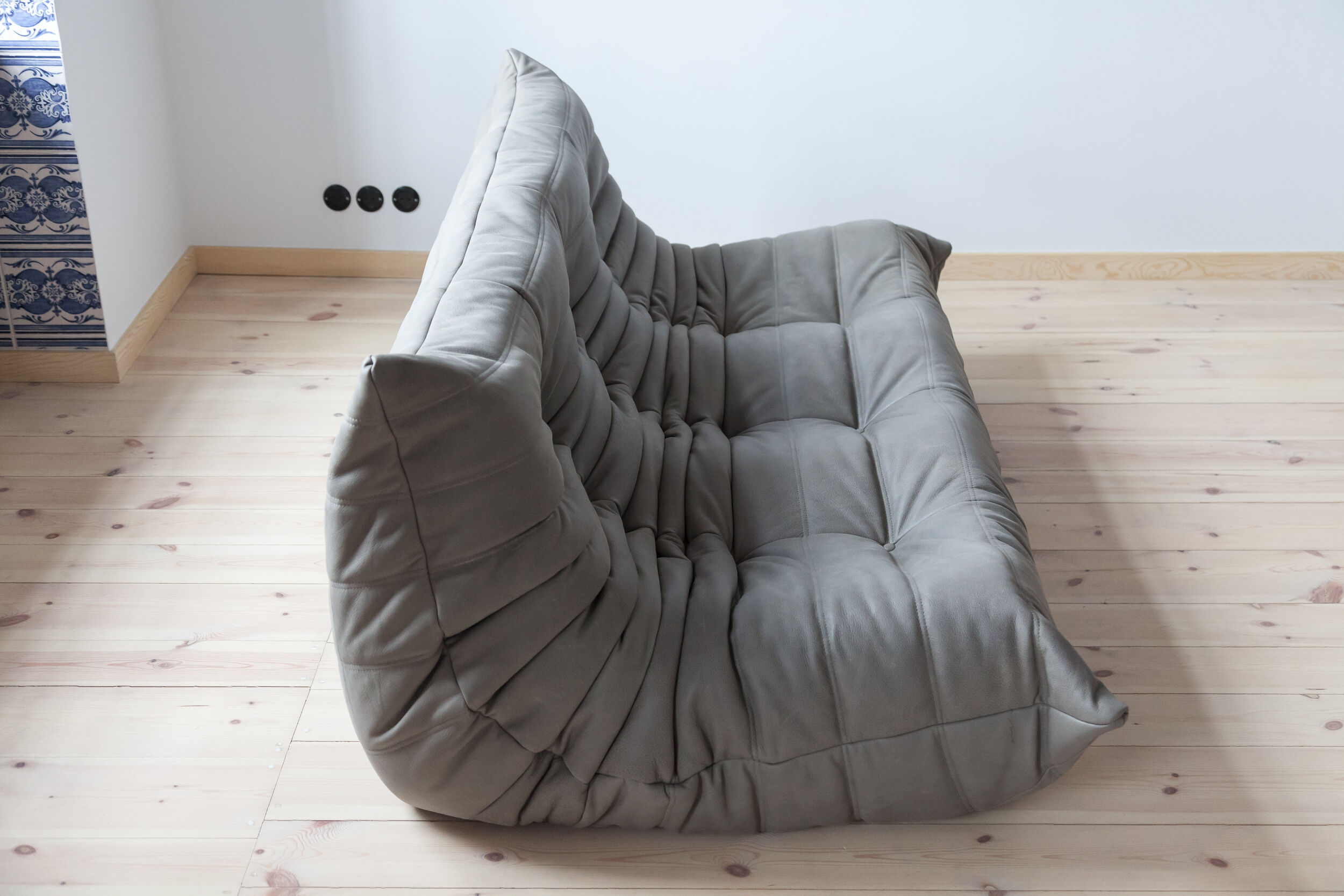 Togo sofa set model designed by Michel Ducaroy 1973