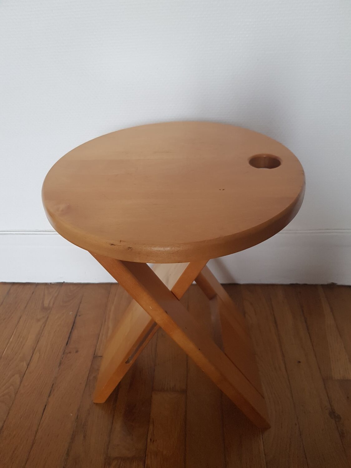 Suzy stool by Adrian Reed