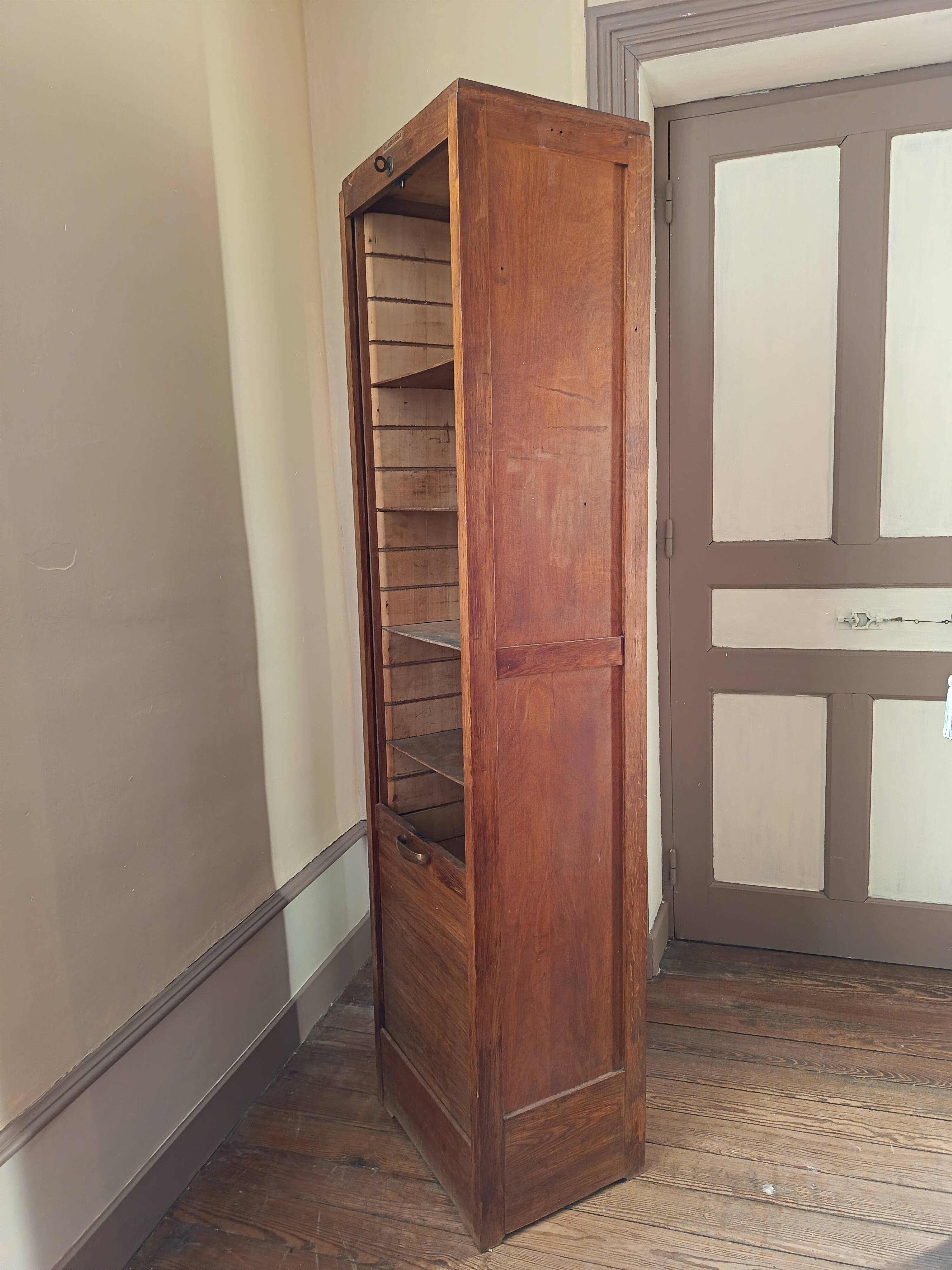 Large curtain cabinet "Classorga" early 20th century