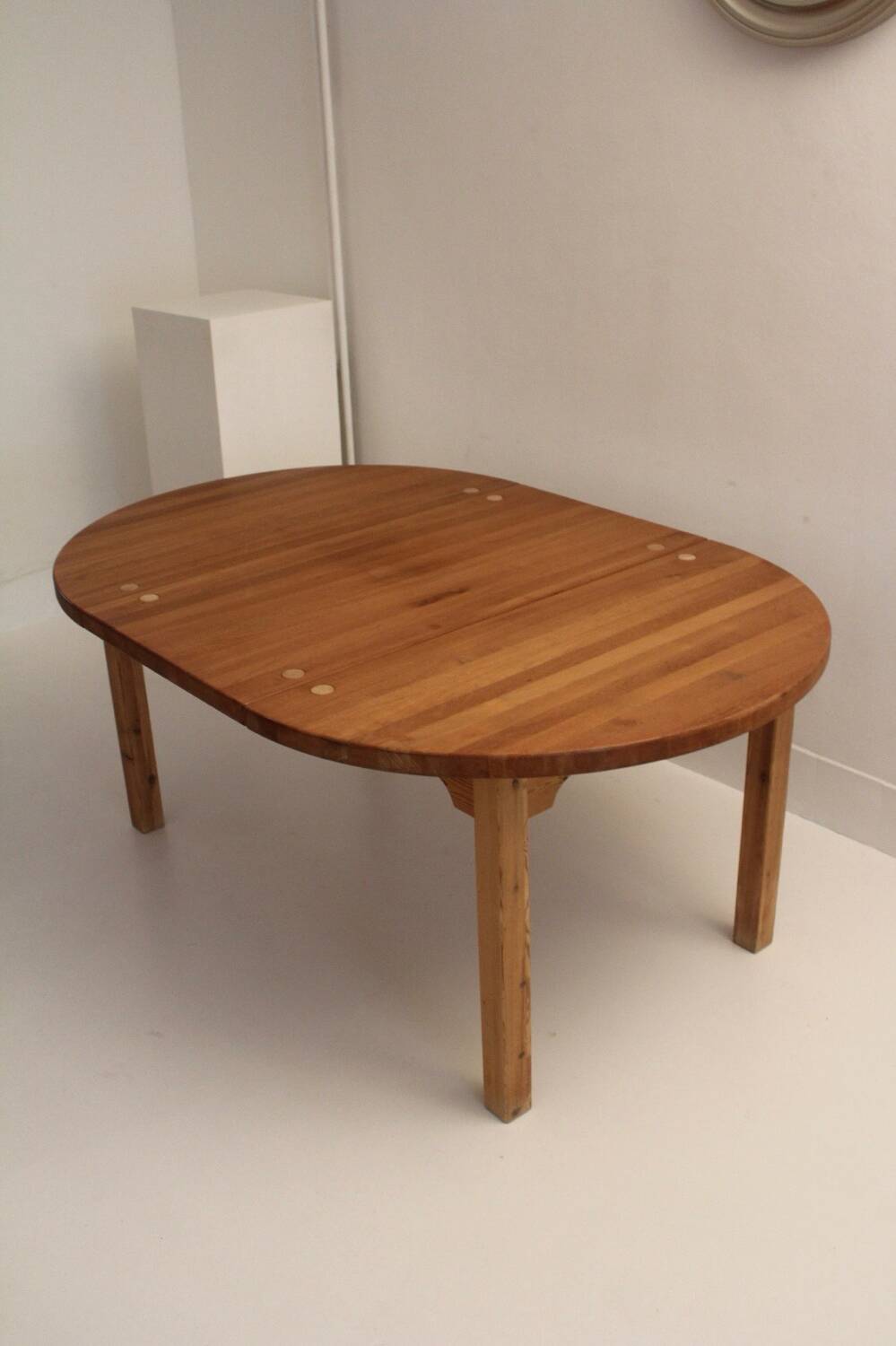 Table ronde scandinave a rallonge design Tage Poulsen