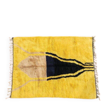 Handmade yellow Berber rug, size 160 x 240 cm