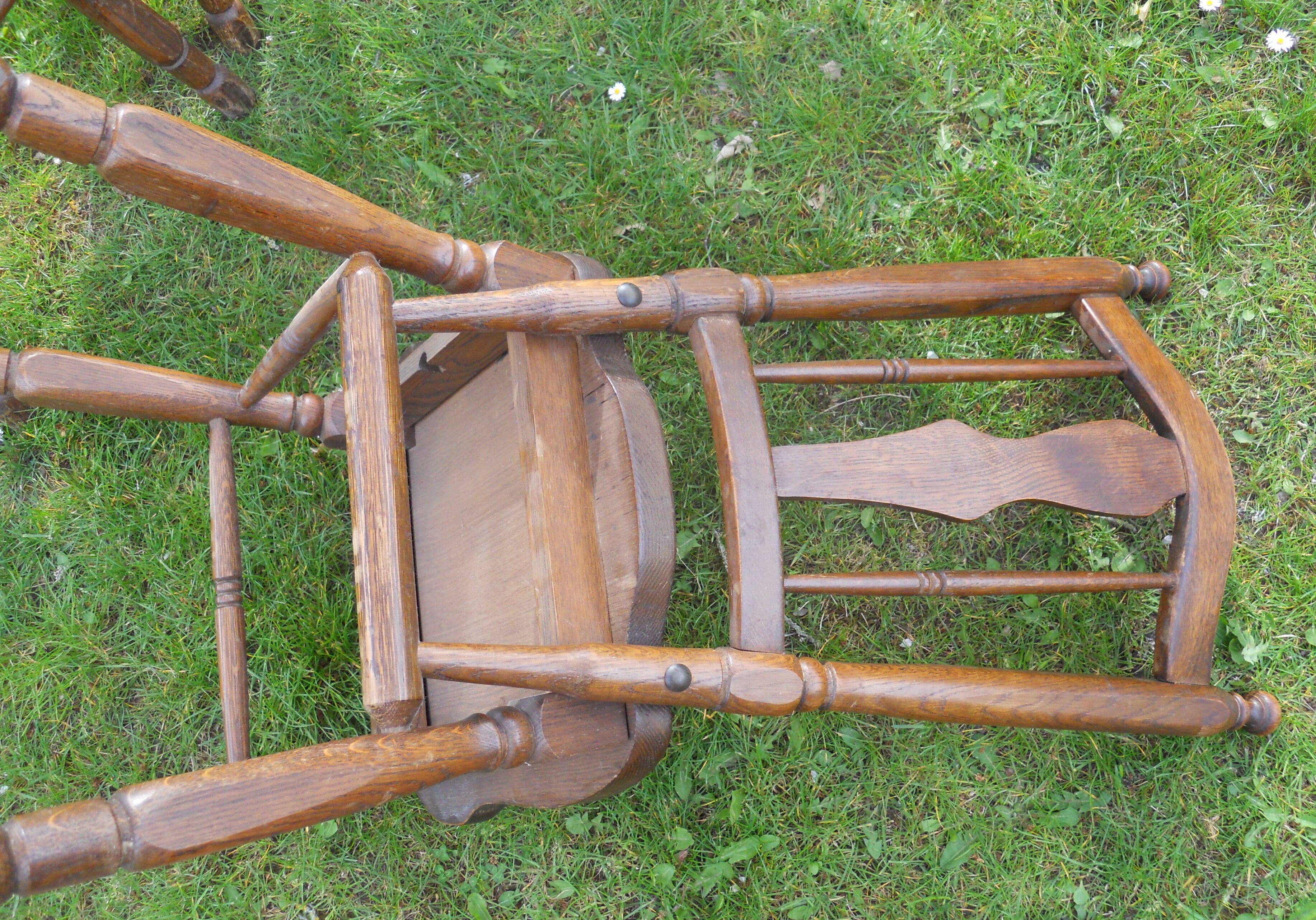 Suite de 4 chaises windsor