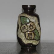 Losson 50's sandstone vase with double flower decoration