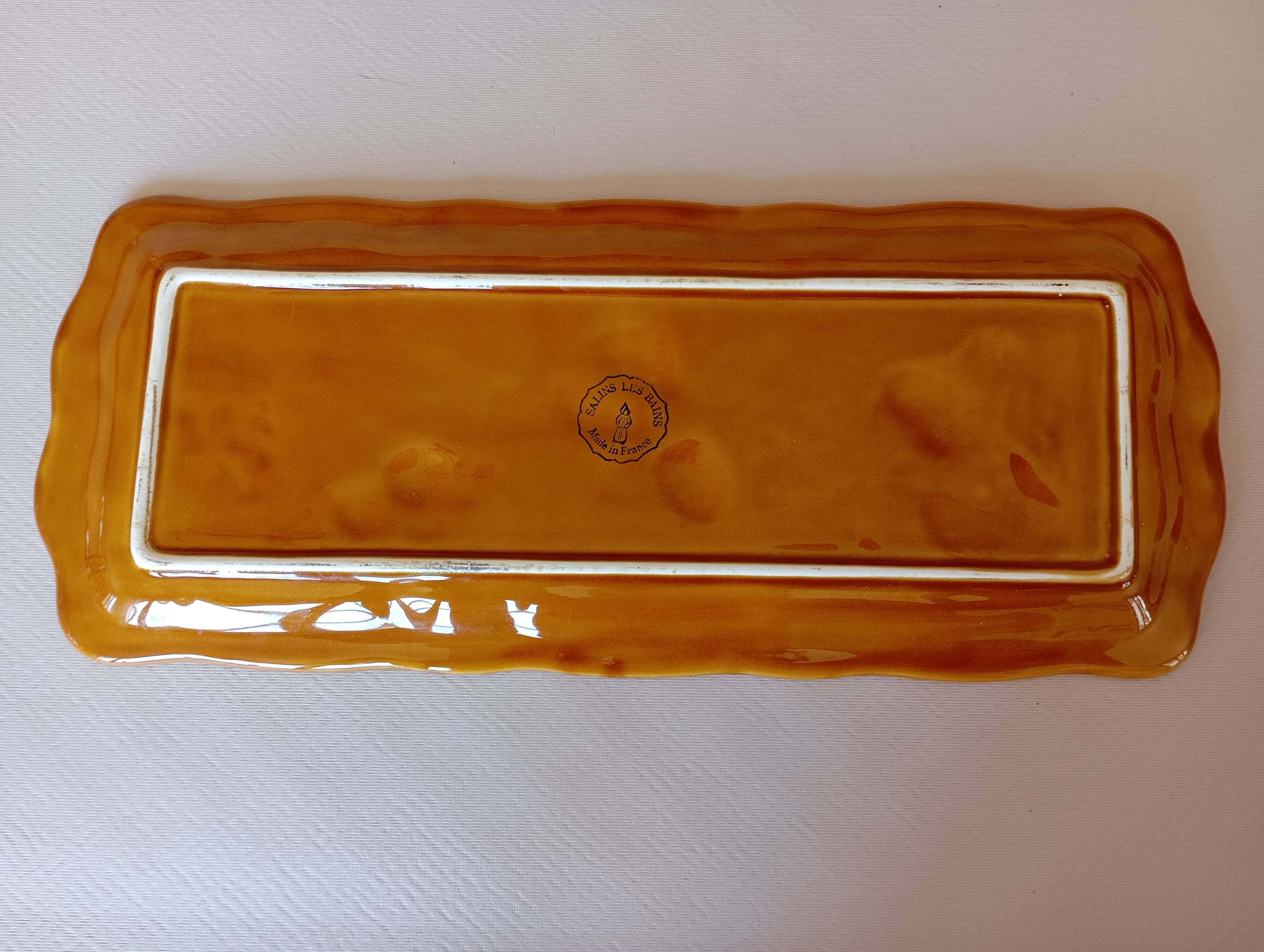 Salins les Bains slip cake dish