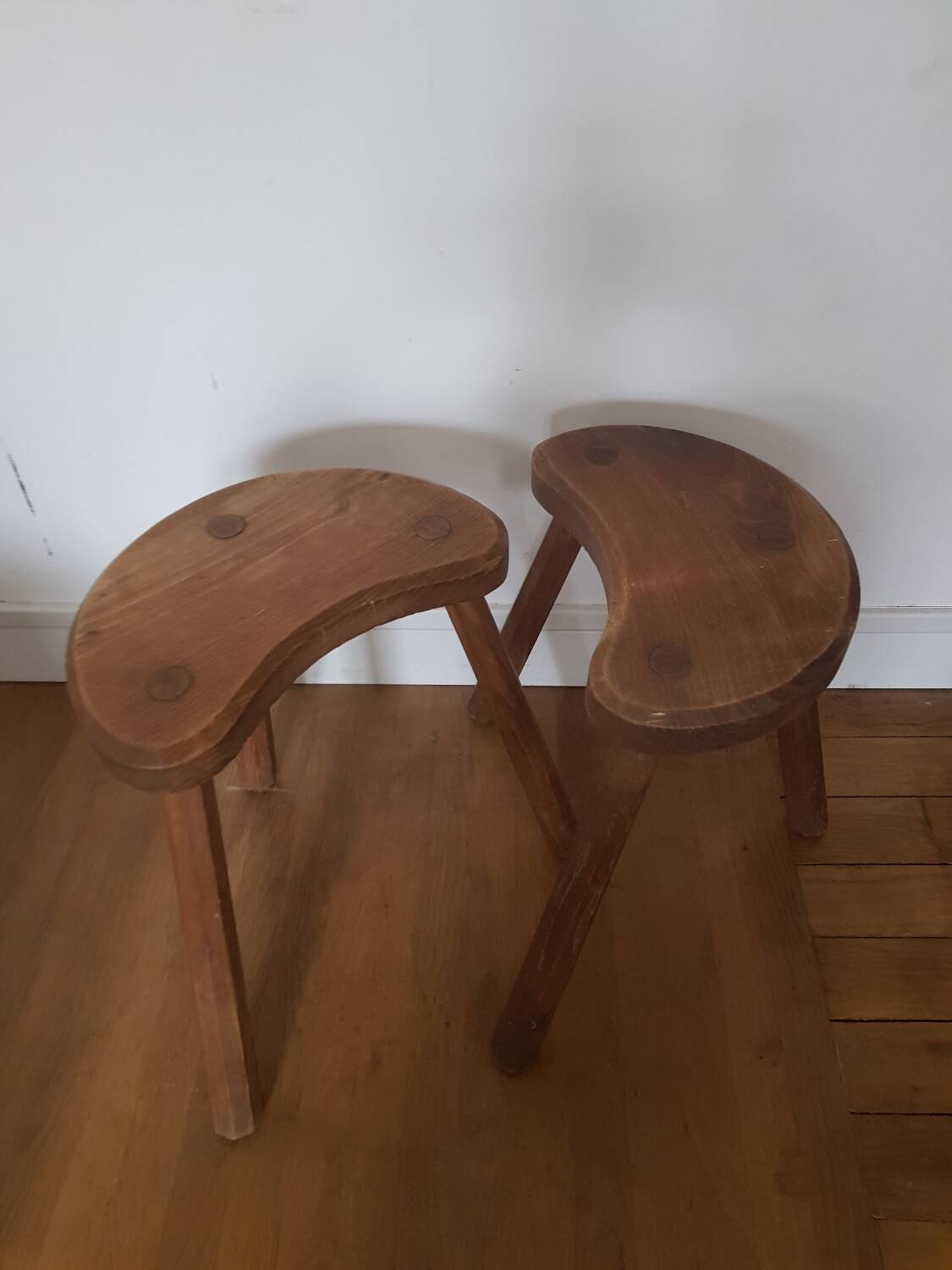 Set of 2 high vintage tripods