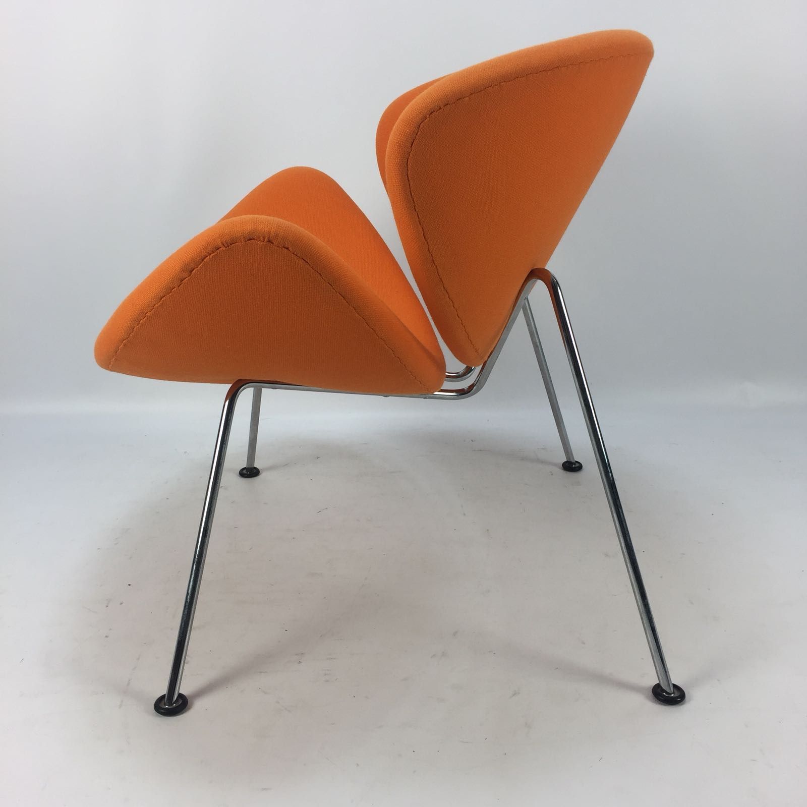 "orange slice flesh" by Pierre Paulin for Artifort, 1980