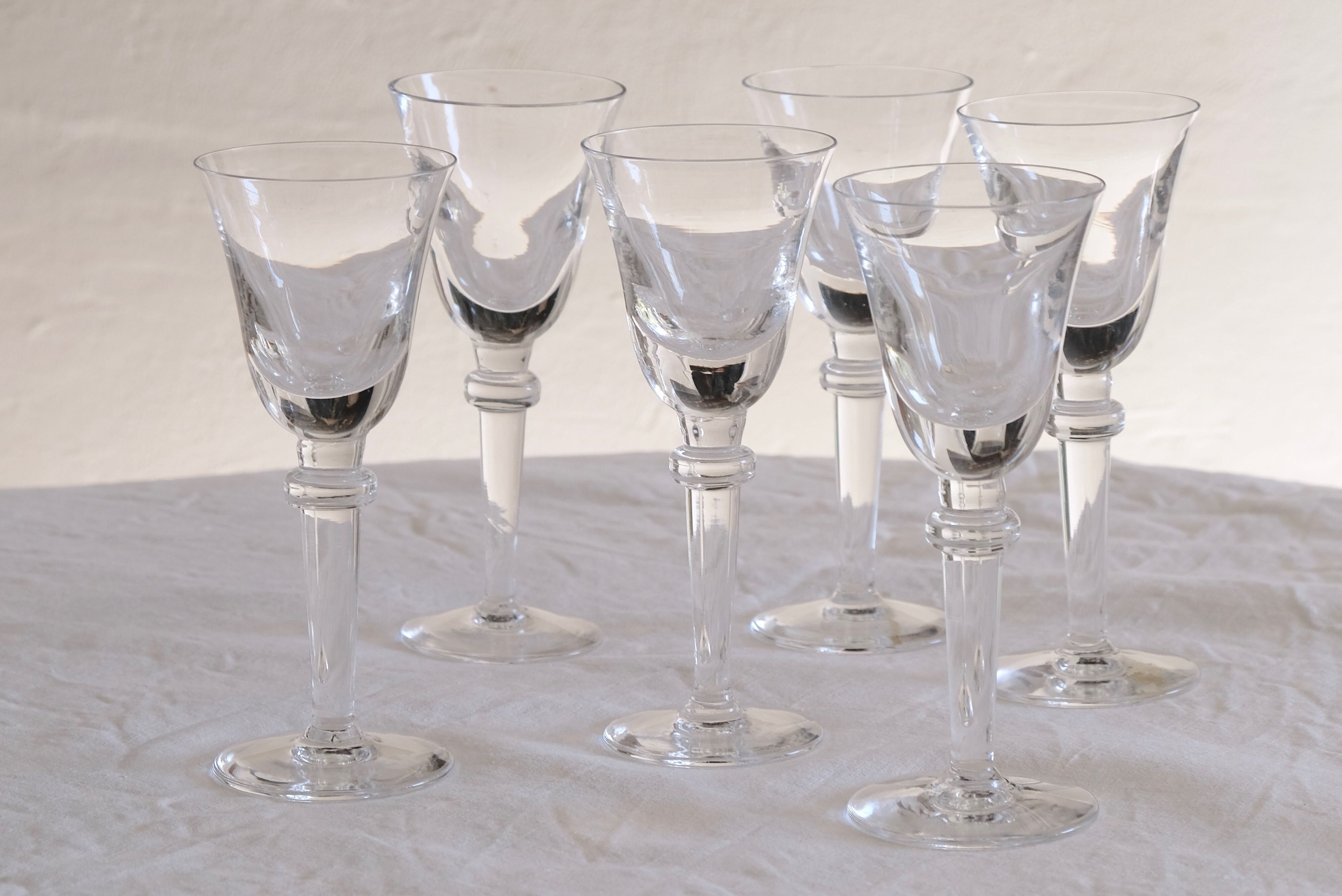 Set 6 mouth-blown wine glasses 50s