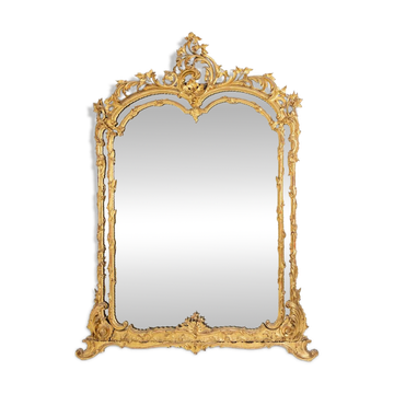 Louis XV style mirror with glazing beads. Napoleon III period, circa 1880.
