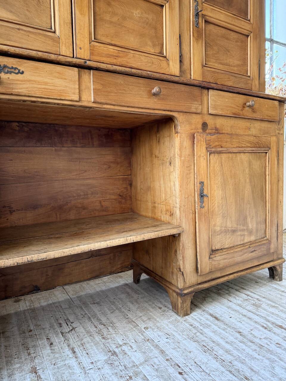 Mountain walnut furniture XXL 1900